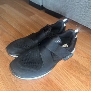 Black TIEM Spin Shoes Women’s size 8 1/2